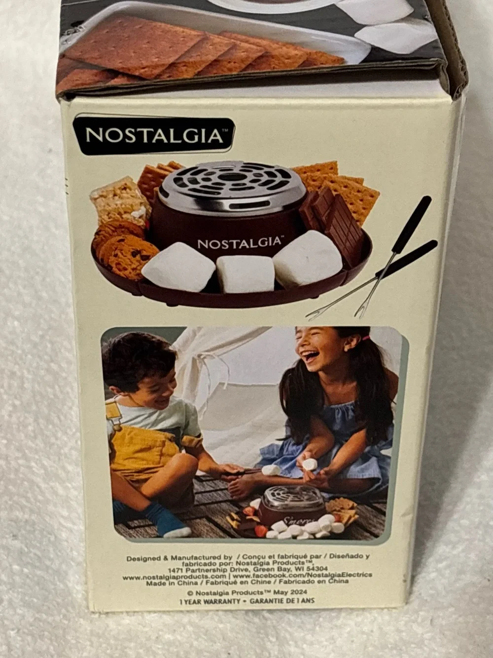 Nostalgia Electric S'mores Maker in Brown and Silver